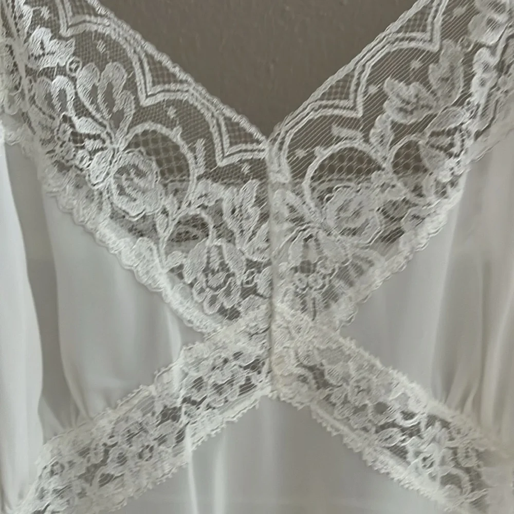 Vintage Betty Ray Chemise Full Slip‎ White Nylon Size S - Picture 9 of 14